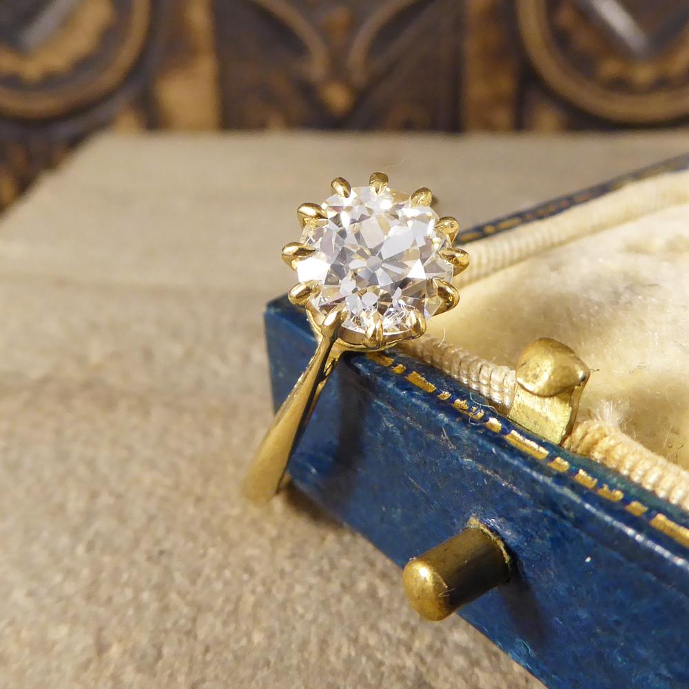 Vintage 1.50 Carat Diamond Claw Set Engagement Ring in 18 Carat Yellow Gold 4