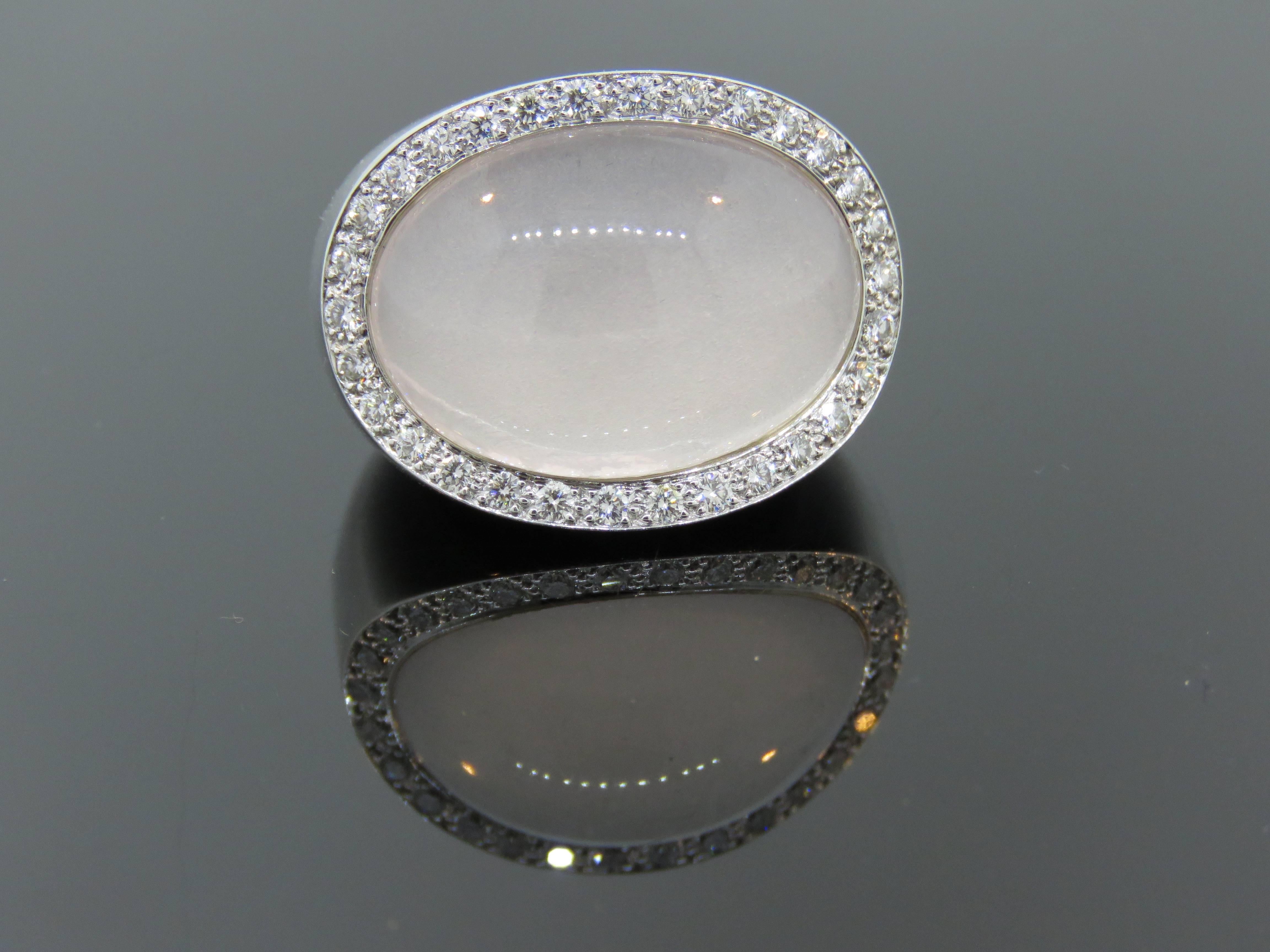 Women's Van Cleef & Arpels  White Gold Moonstone Diamond Ring
