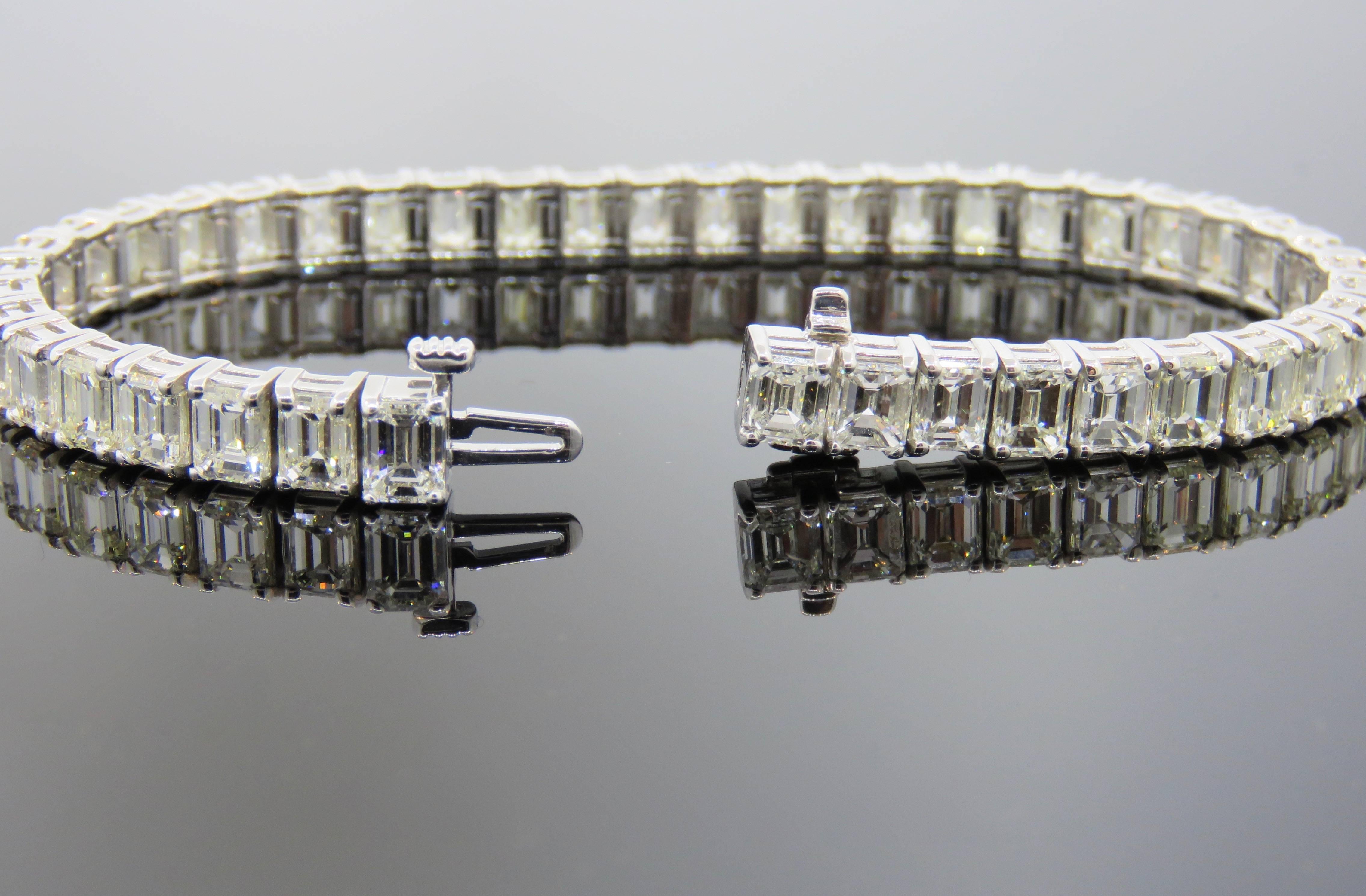 Women's Emerald Cut Diamond Tennis Bracelet