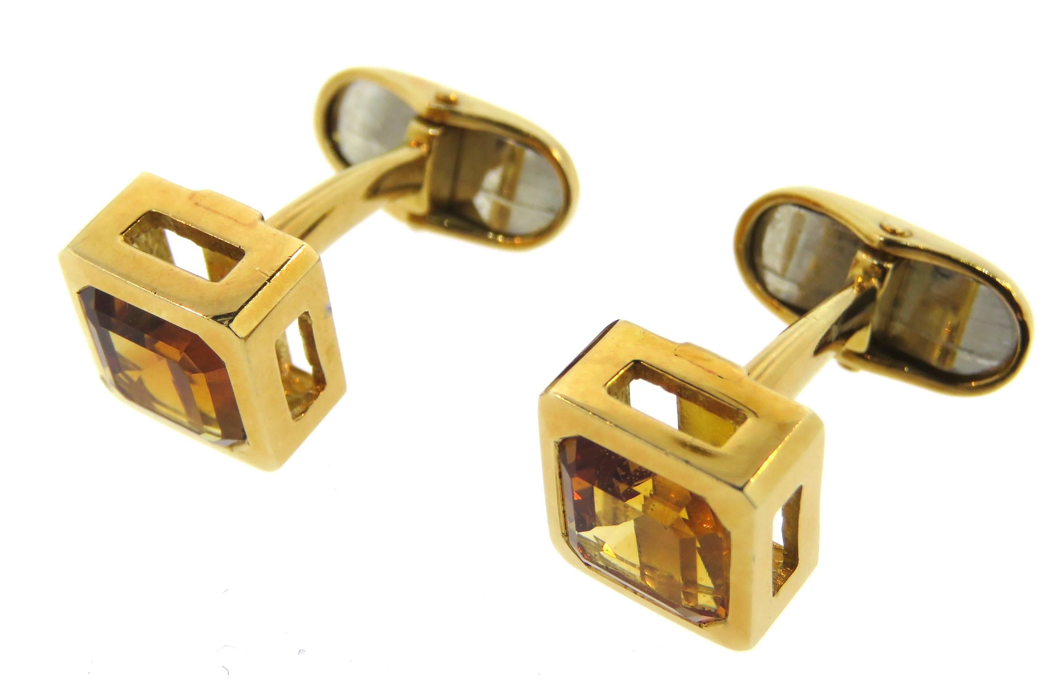Cartier 18K Yellow Gold Smoky Topaz Cufflinks and Shirt Studs Set In Excellent Condition In New York, NY