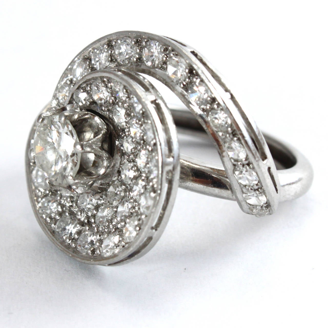Women's 1960s Diamond Swirl Cocktail Ring