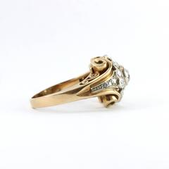 1940s Retro Diamond Gold Cluster Ring