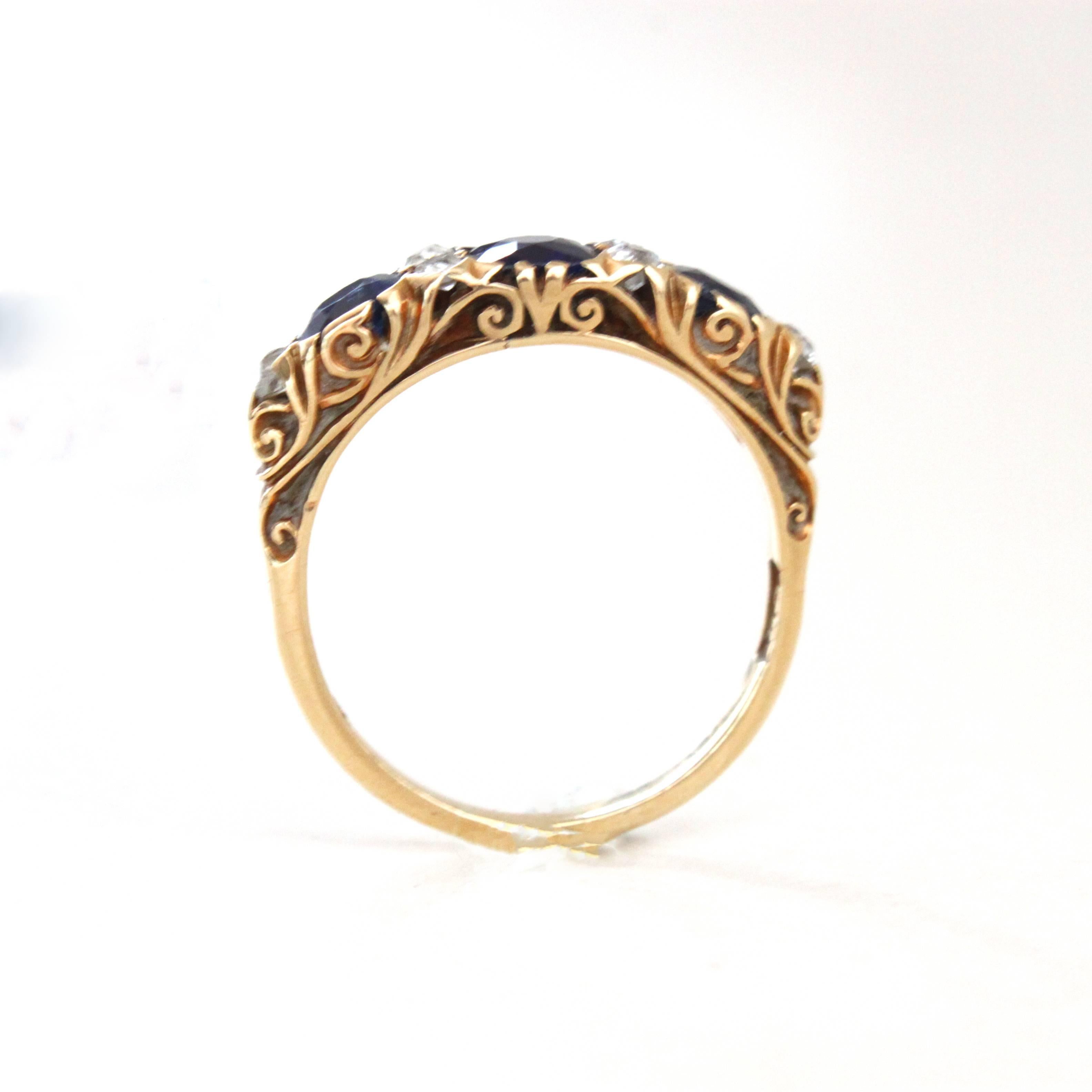 Victorian Sapphire Diamond Gold Ring In Excellent Condition In Idar-Oberstein, DE