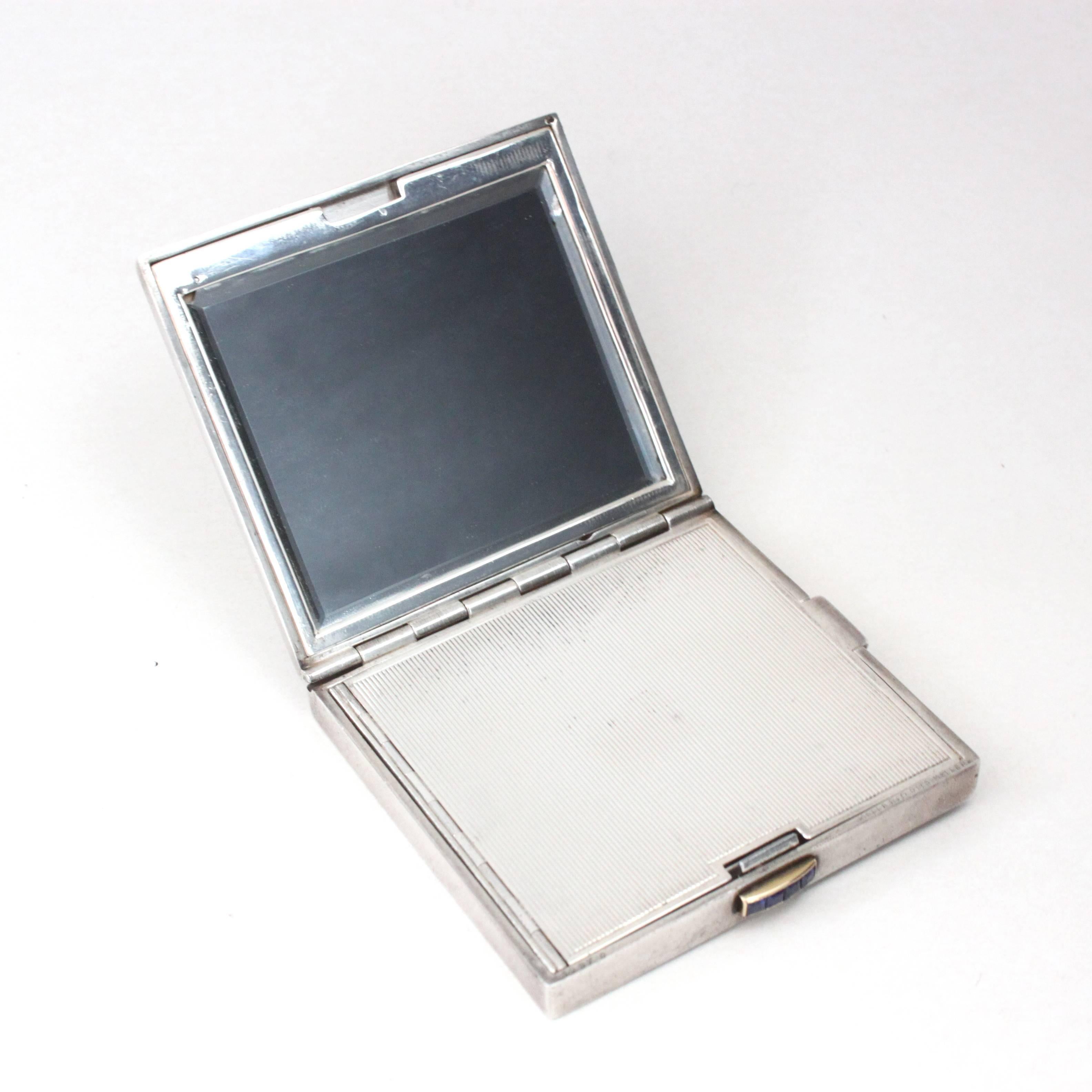 Round Cut Mellerio Dits Meller Sapphire Silver Vanity Compact Box
