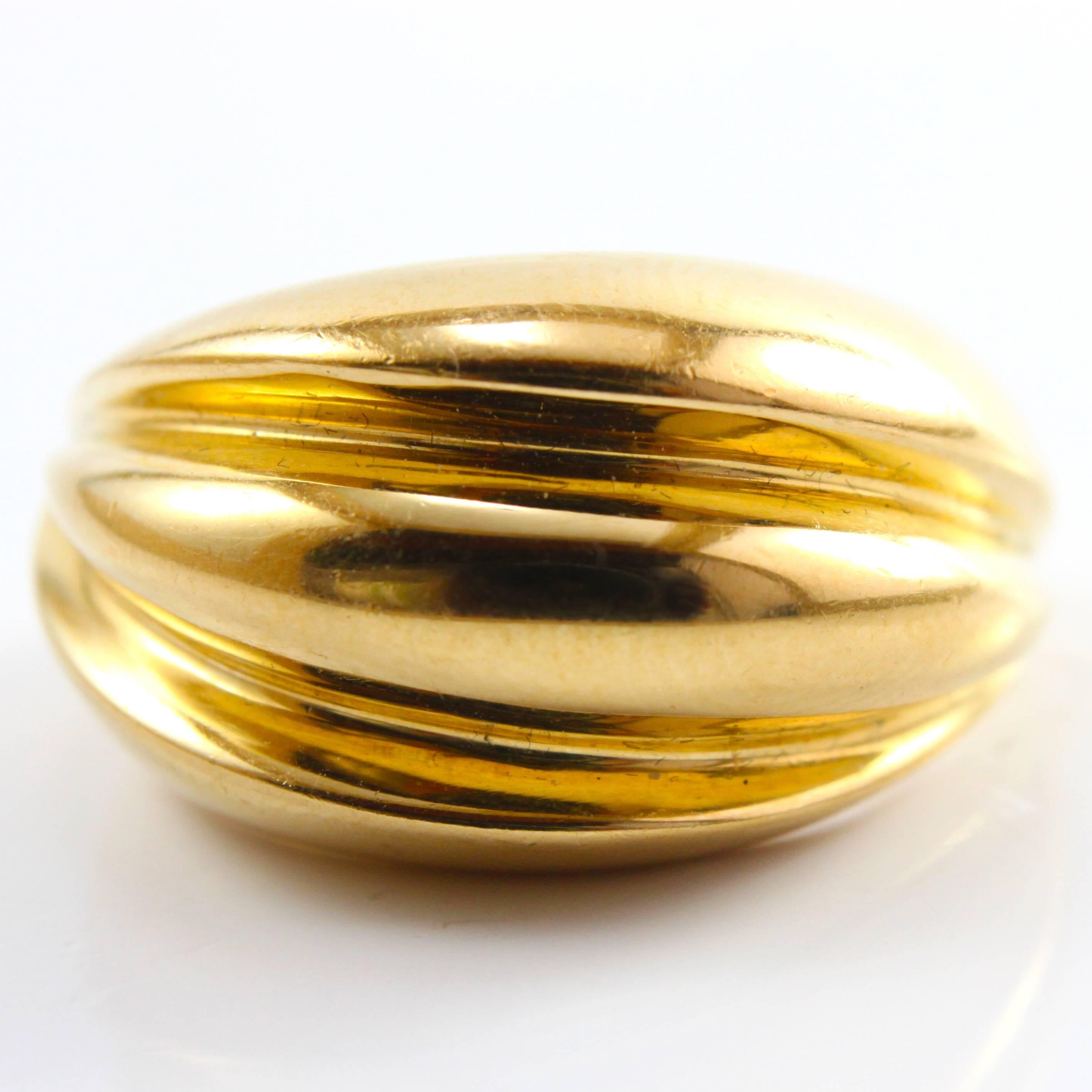 1970s 18K Gold Wave Ring In Excellent Condition In Idar-Oberstein, DE