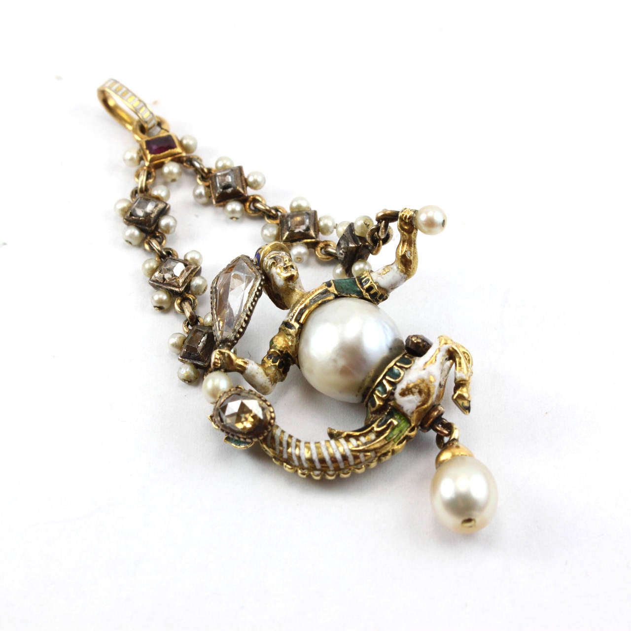 1830s Neorenaissance Pearl Diamond Gold Pendant