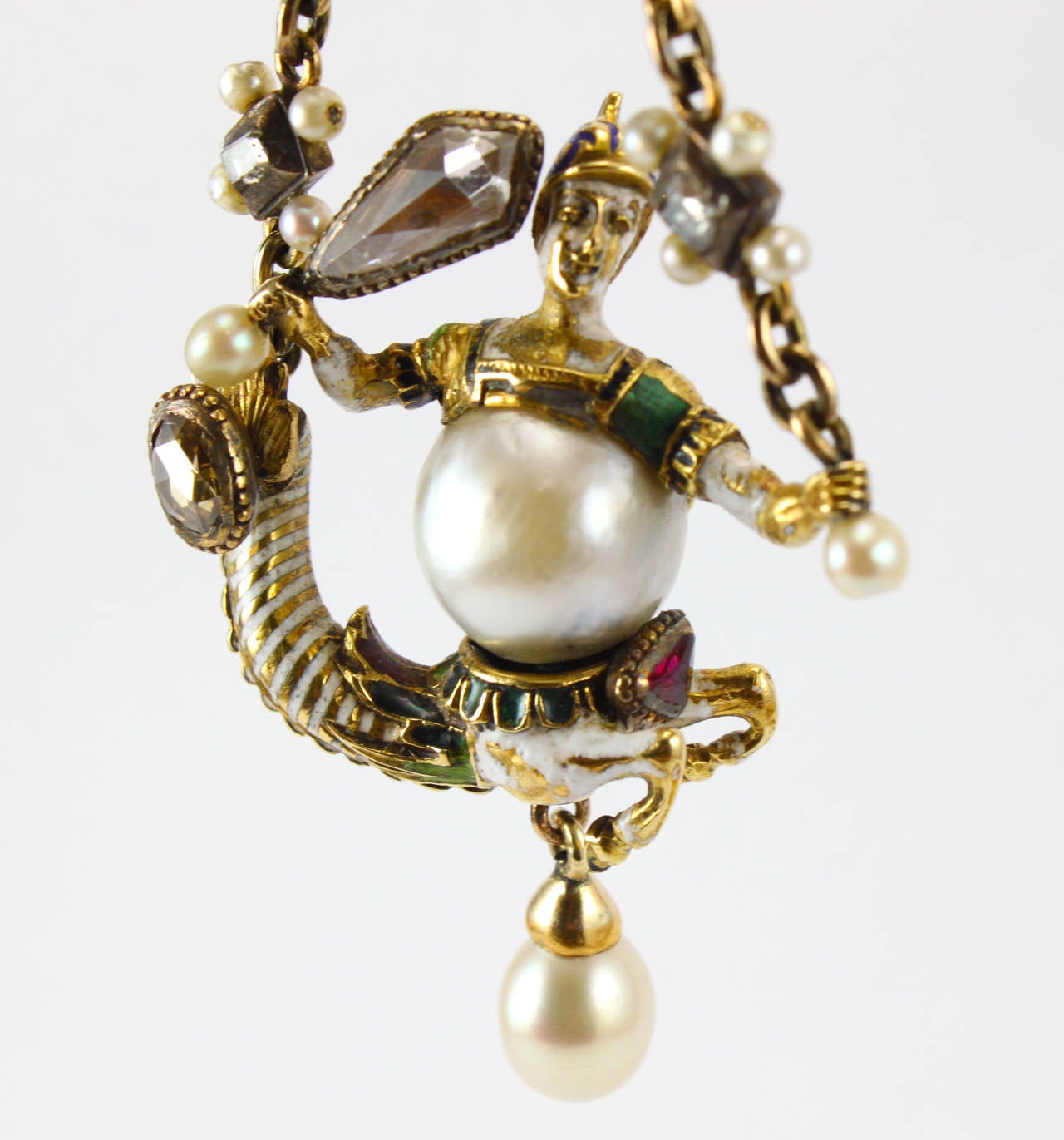 Women's 1830s Neorenaissance Pearl Diamond Gold Pendant