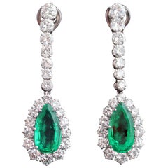 Boucles d'oreilles en goutte d'eau émeraude et diamant