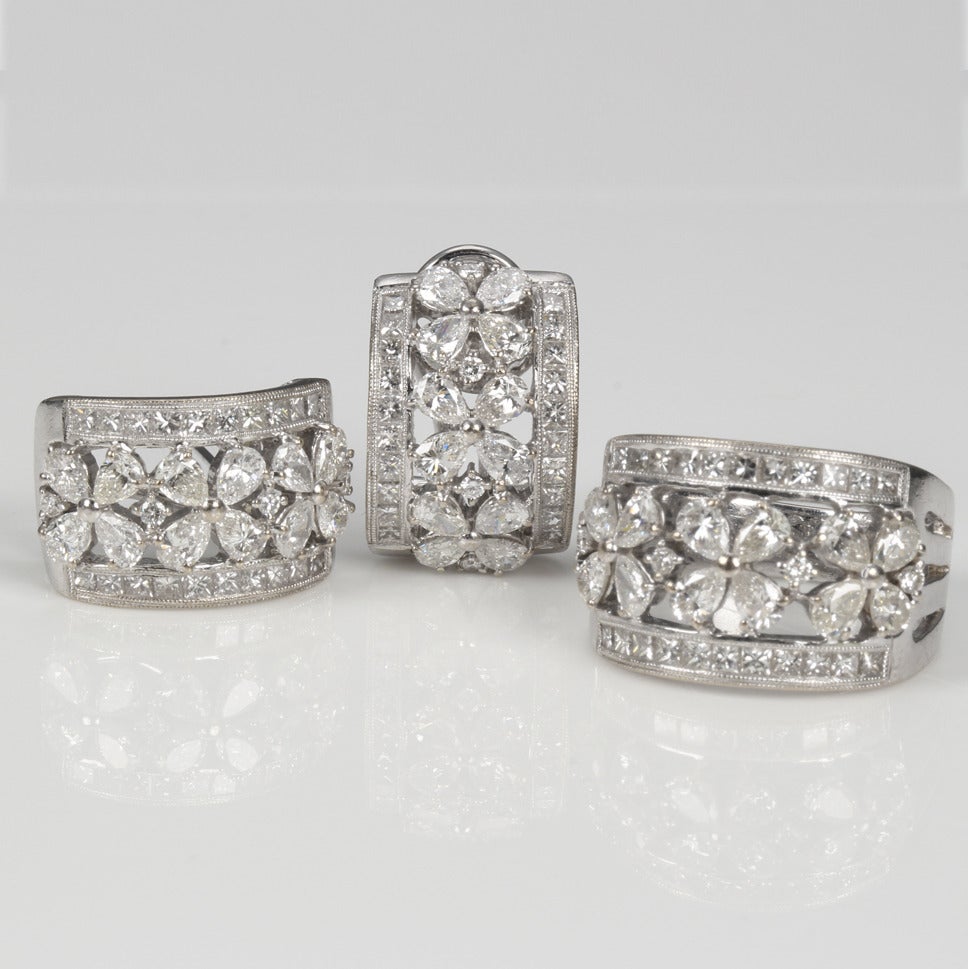 1960s Matching Diamond 18K Gold Flower Earrings and Ring Set 1