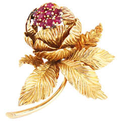 Van Cleef & Arpels Ruby Gold Flower Brooch