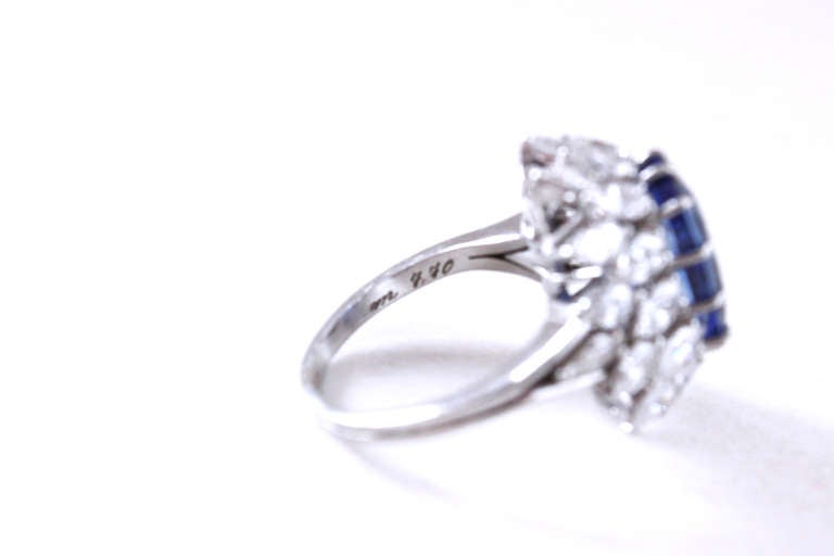 Boucheron Burma Sapphire Diamond Ring In Excellent Condition For Sale In Idar-Oberstein, DE