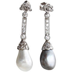 1930s Grey and White Natural Pearl Diamond Gold Earrings