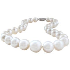 Vintage Impressive South Sea Pearls Necklace