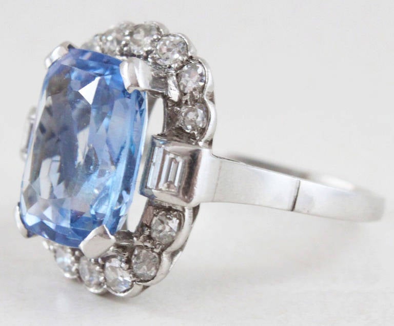 French Sapphire Diamond Platinum Girda Ring In Excellent Condition In Idar-Oberstein, DE