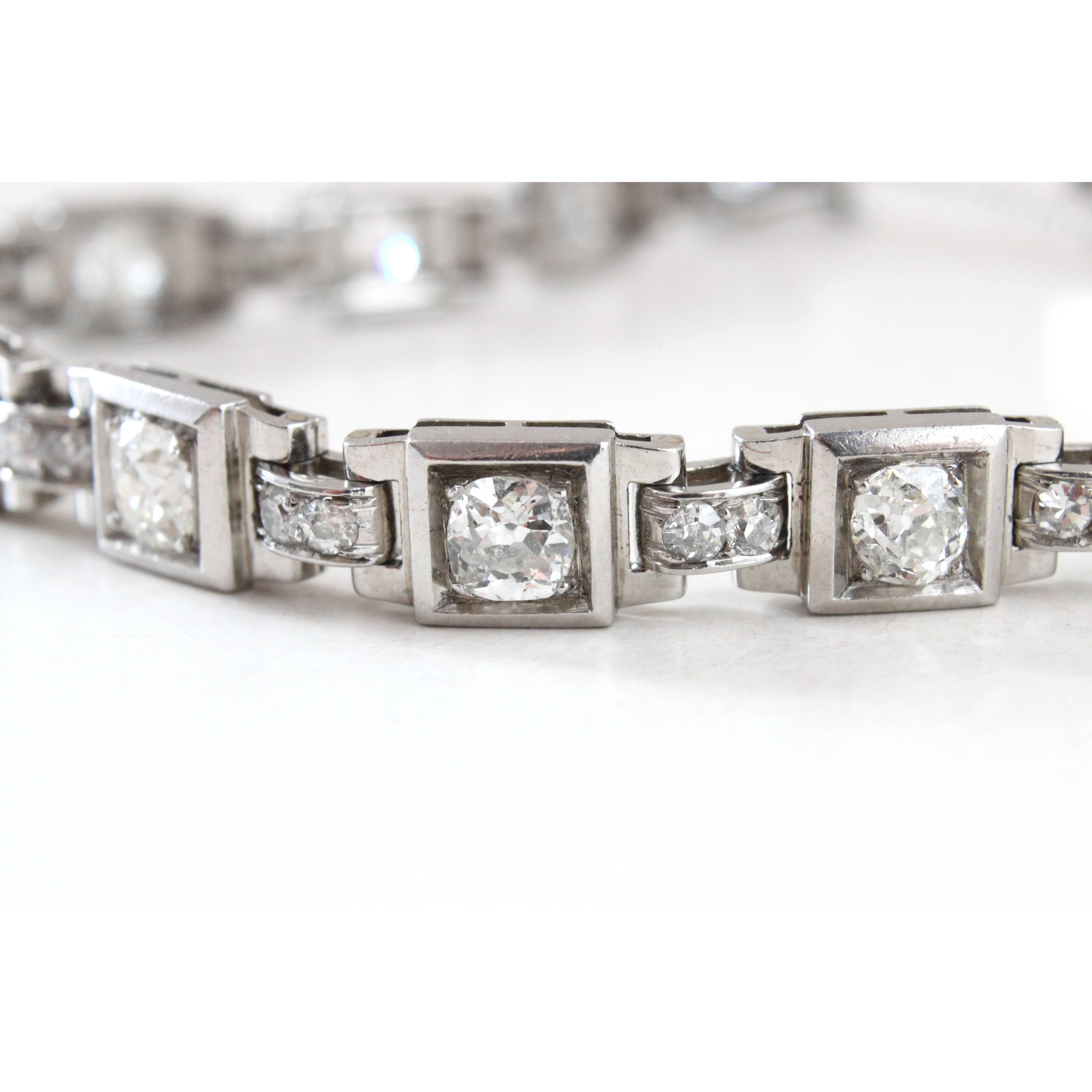 1930s French Art Deco Diamond Platinum Geometric Bracelet In Excellent Condition In Idar-Oberstein, DE