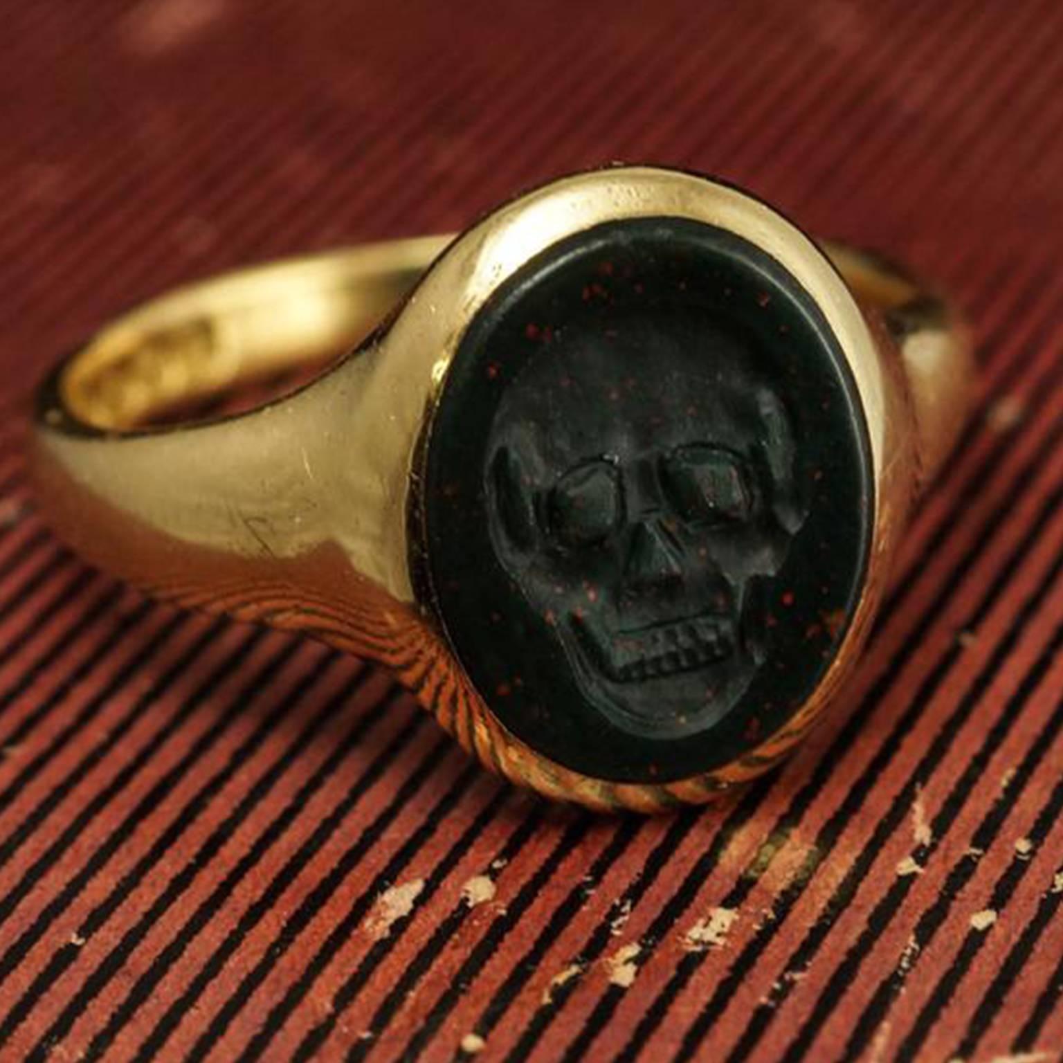 Deakin & Francis Bloodstone Skull Intaglio Ring In Good Condition In Brooklyn, NY