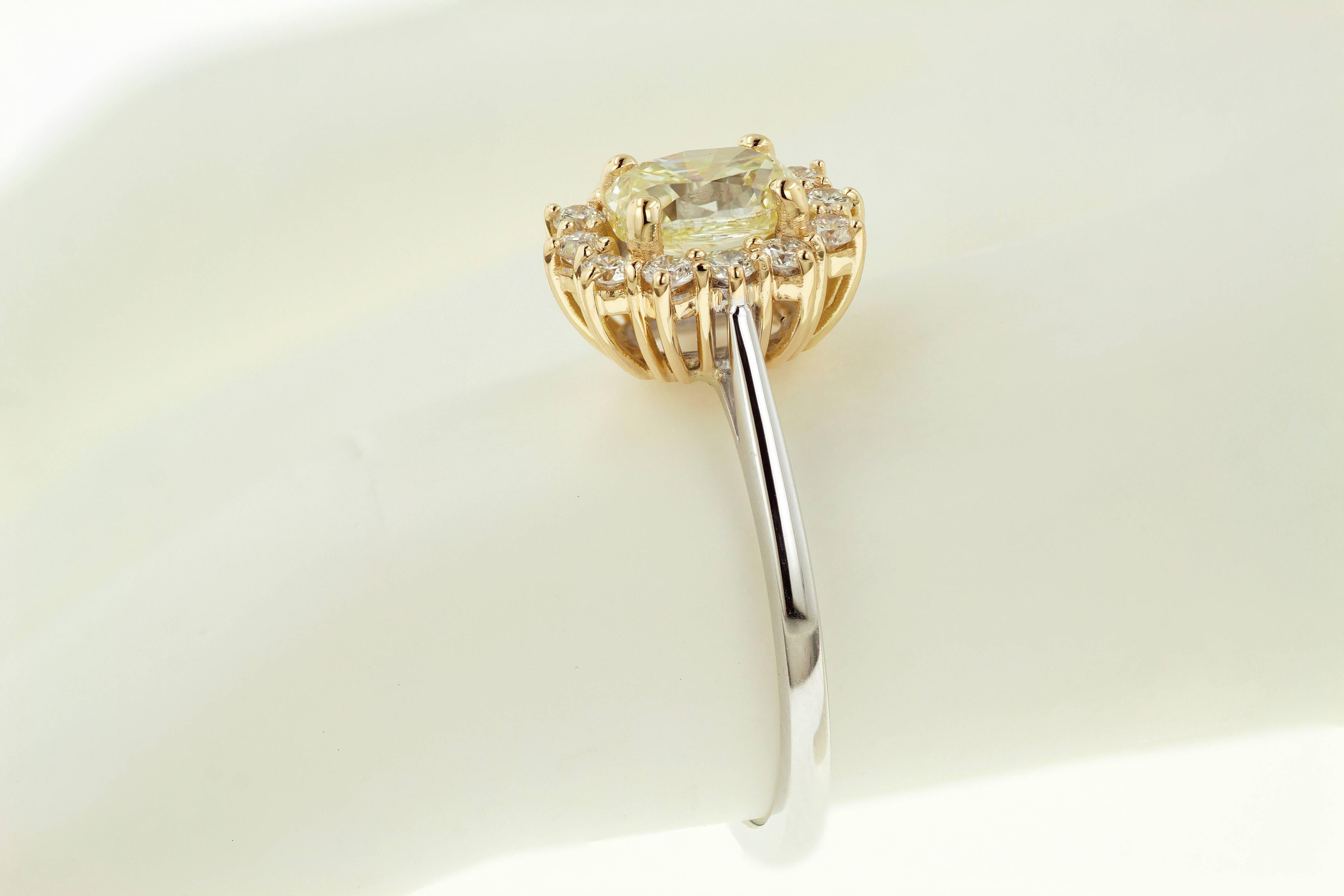 HRD Certified 1 Carat Fancy Yellow Diamond Belle Époque Ring In New Condition For Sale In Tilburg, NL