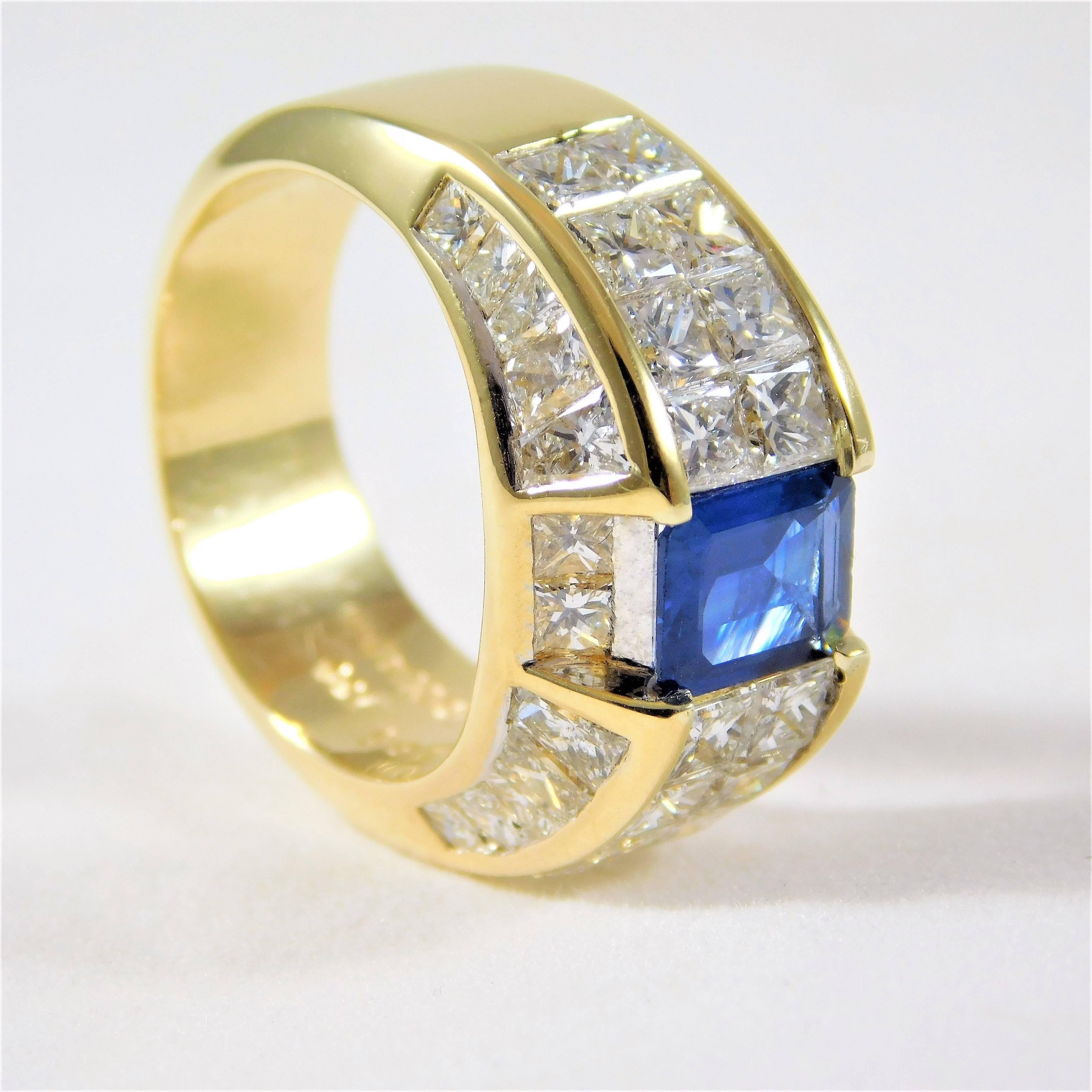 Emerald-Cut Sapphire and Rare Quadrillion-Cut Diamonds Gold Ring  2