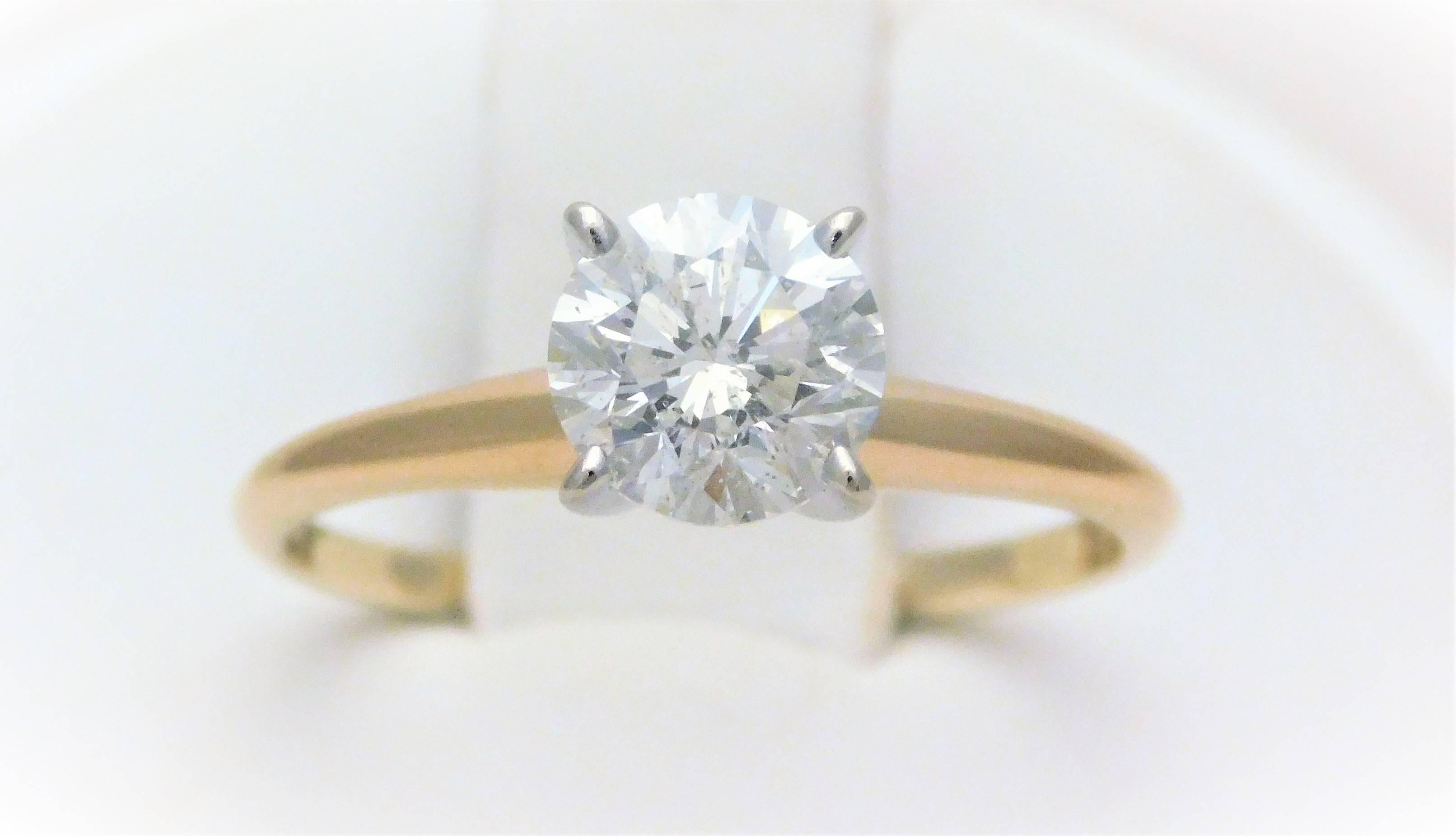 Women's or Men's 1.23 Carat Round Brilliant-Cut Diamond Solitaire Engagement Ring