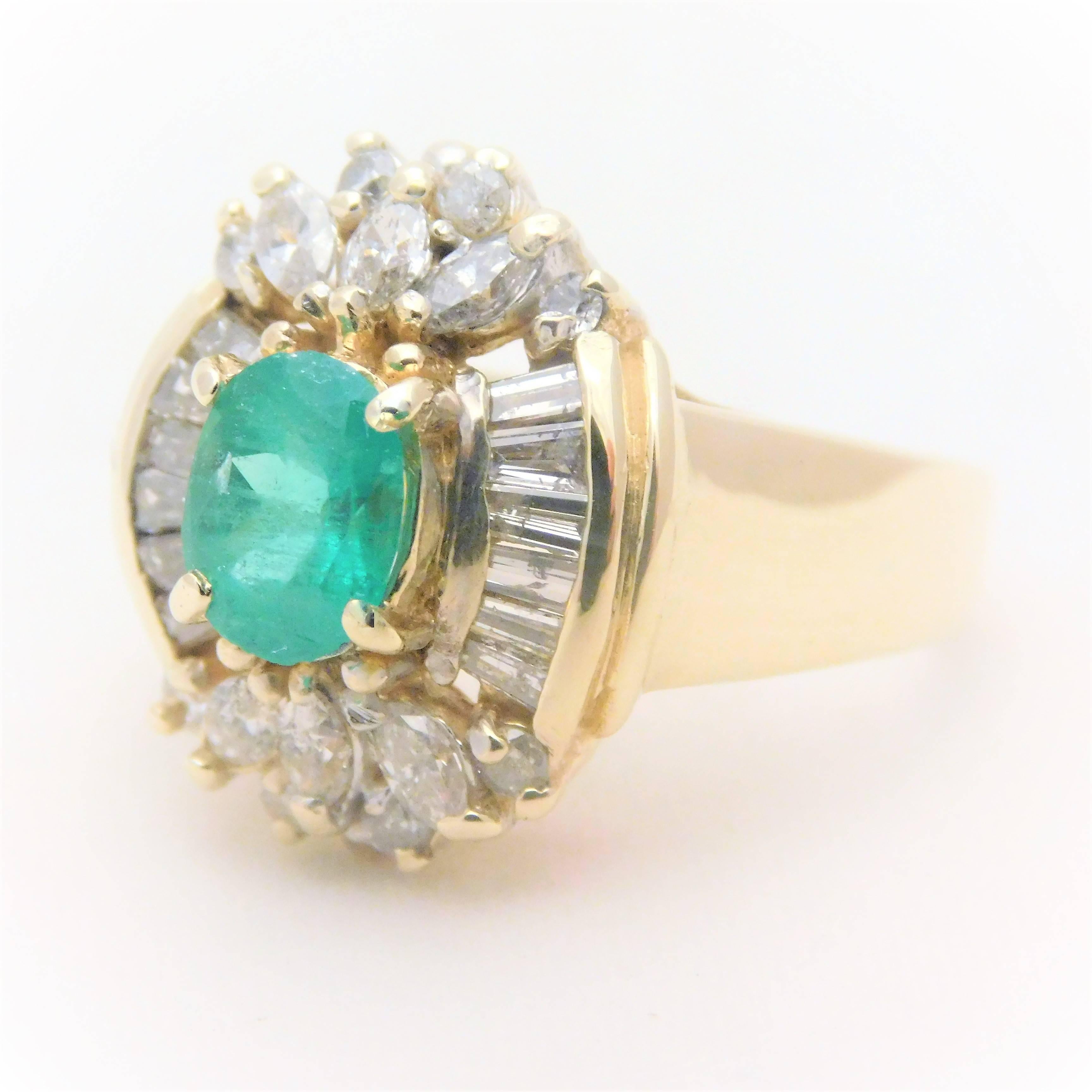 Midcentury 2 Carat Emerald and Diamond Cocktail Ring For Sale 2