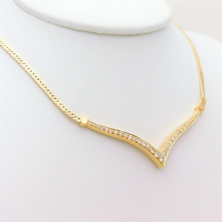 Vintage 14 Karat Gold V Diamond Pendant Necklace For Sale at 1stDibs