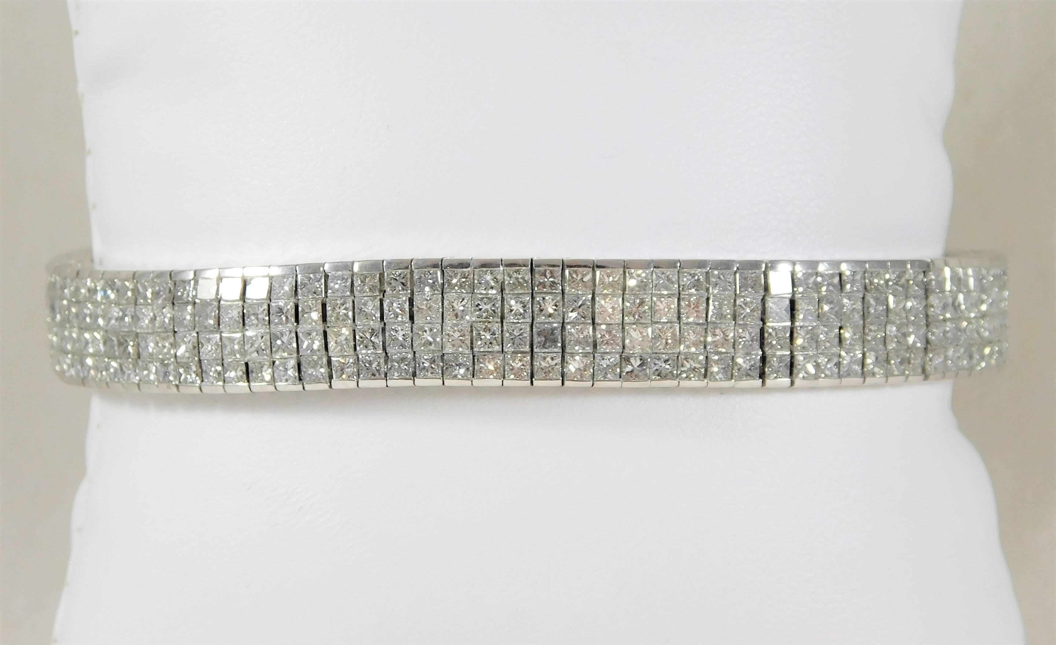 11 Carats Diamond White Gold Bracelet 3
