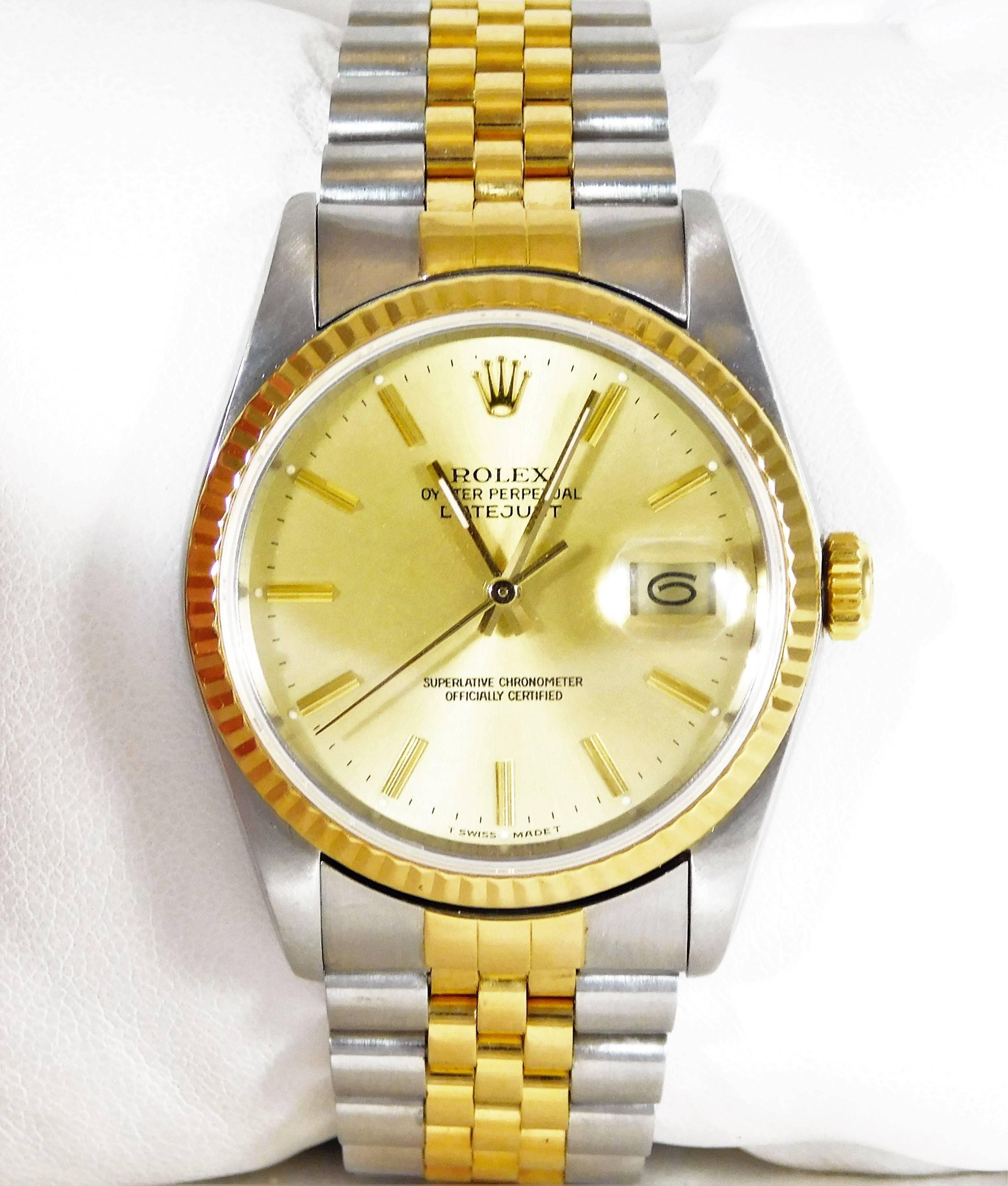 This 18kt Rolex Oyster Perpetual DateJust is in near mint condition, has been serviced/cleaned, and is in perfect working order.  The Rolex Date Oyster Perpetual DateJust is one of the most sought-after men’s luxury time pieces in the world.  It is