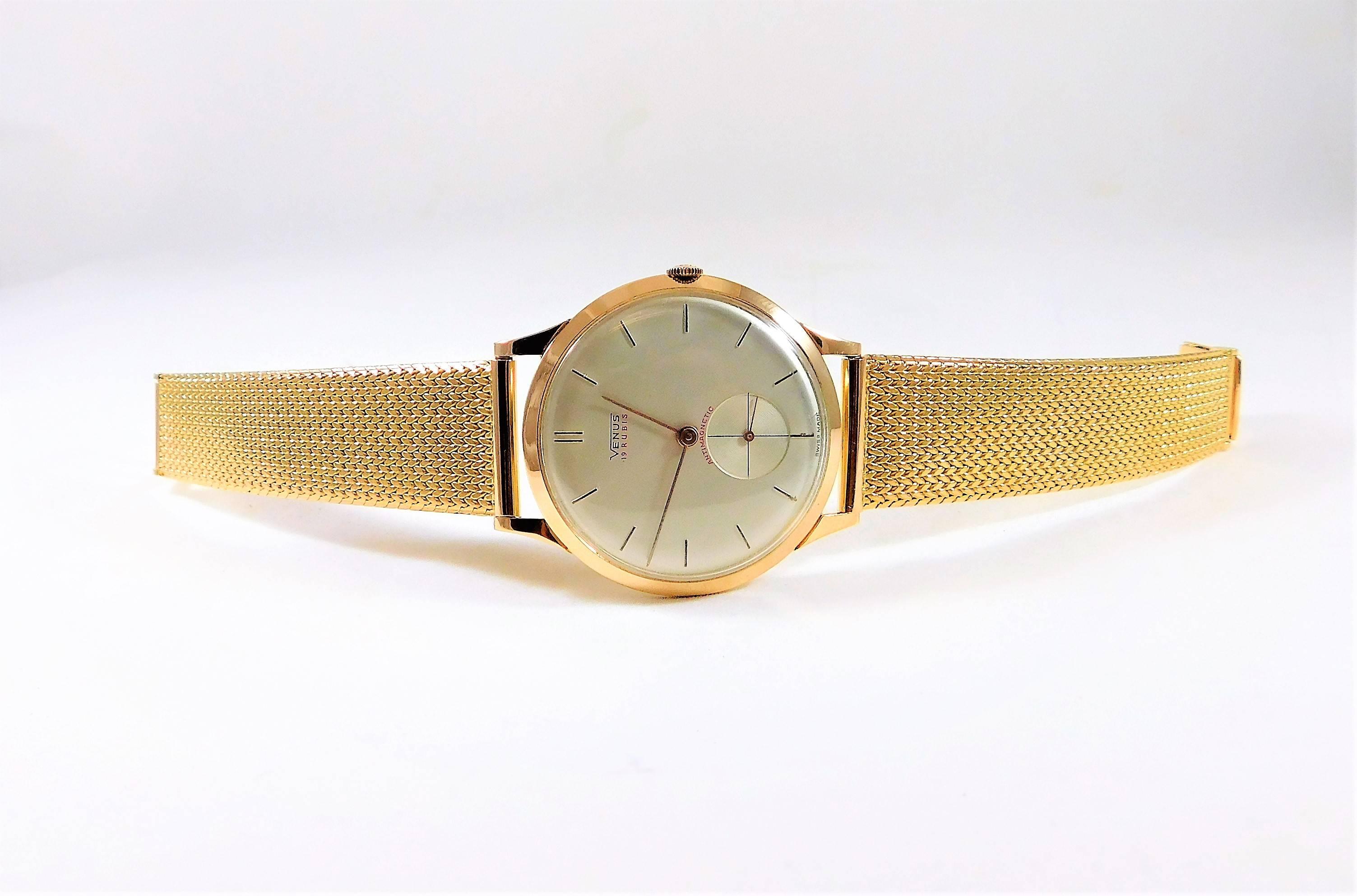 Venus Yellow Gold Extremely Rare Vintage Antimagnetic Mechanical Wristwatch For Sale 1