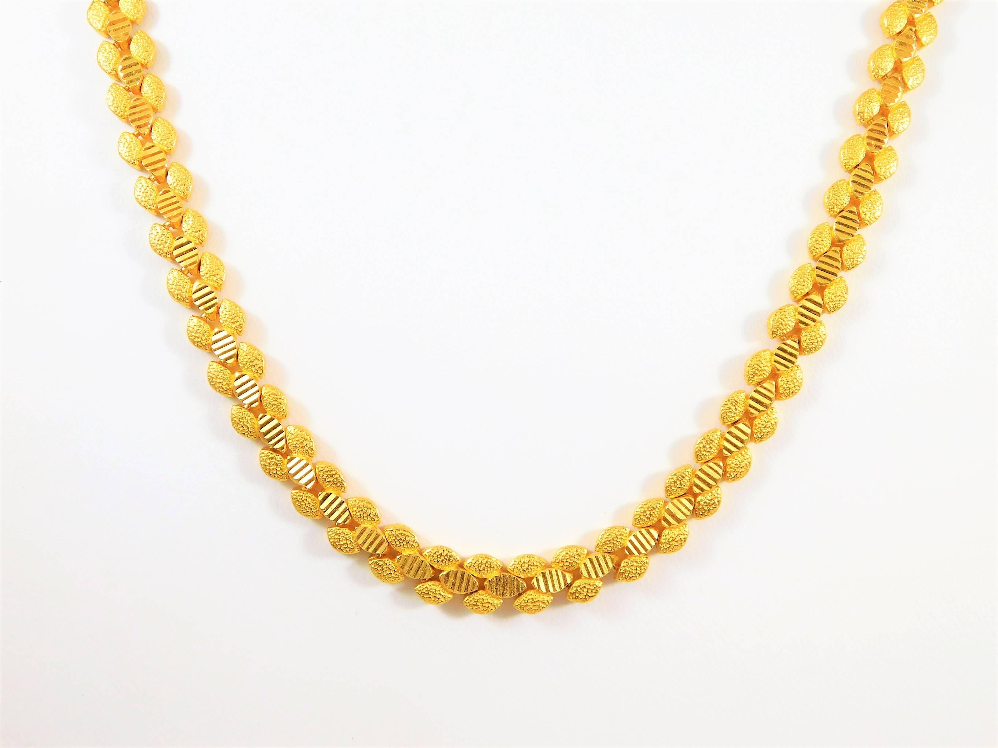 Women's Mediterranean Style Gold Necklace For Sale