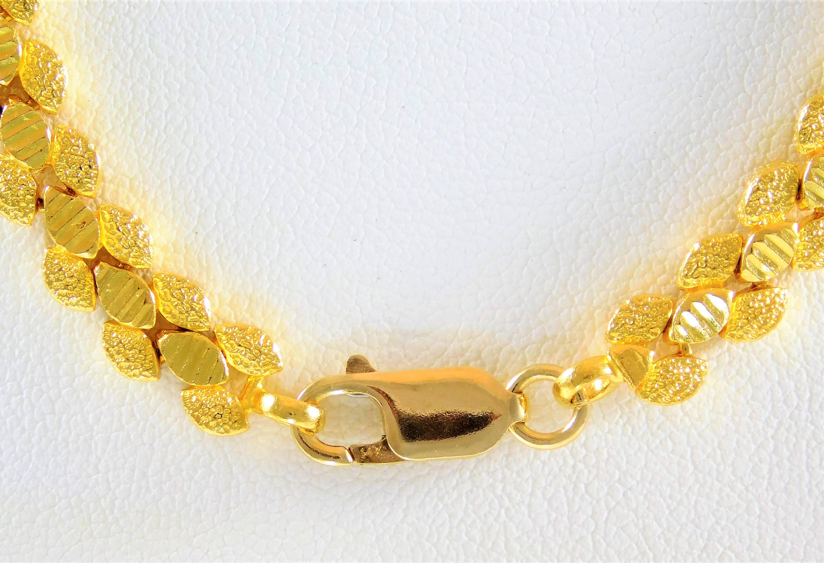 Mediterranean Style Gold Necklace For Sale 2