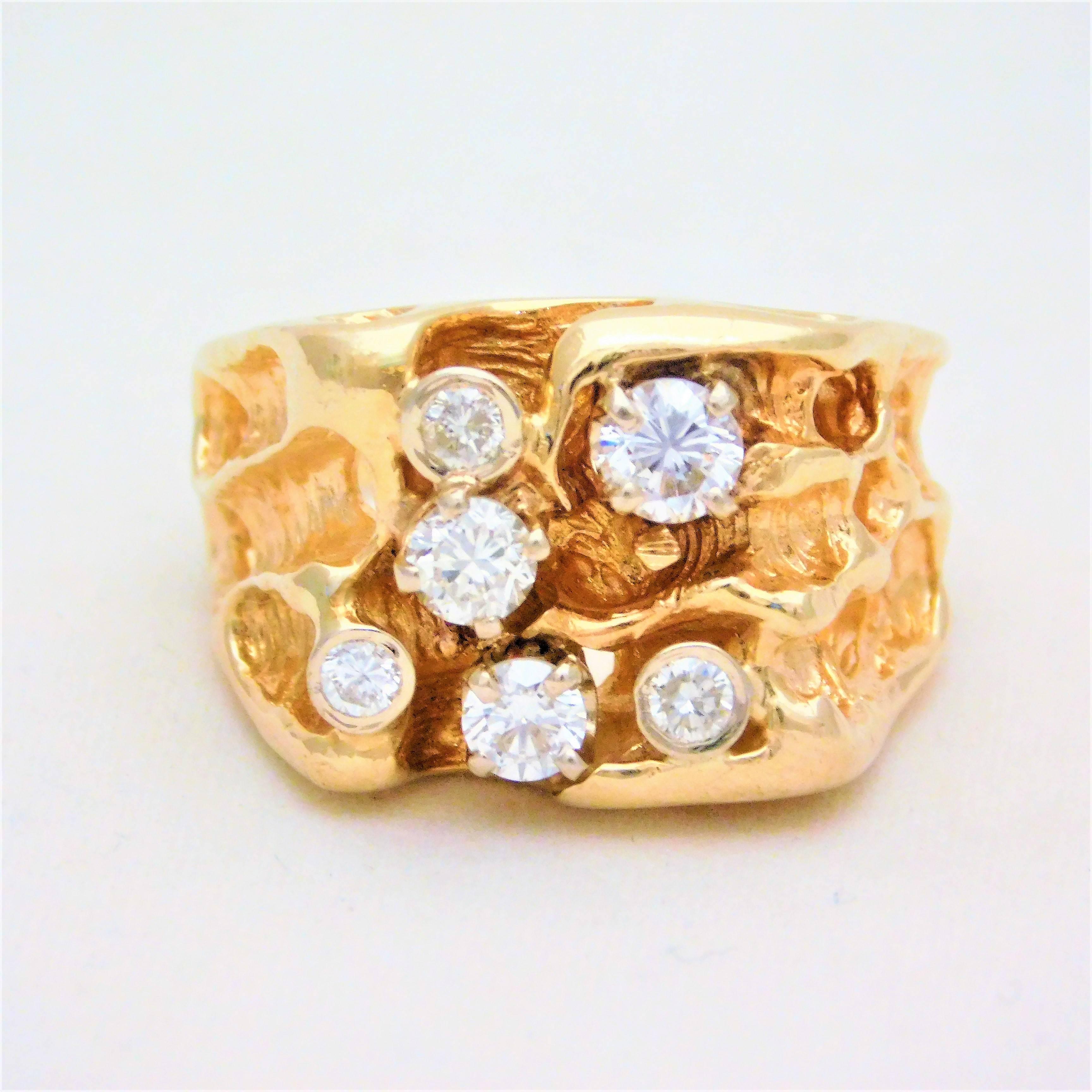 Gents 14 Karat Yellow Gold Ring with Diamonds In Excellent Condition For Sale In Metairie, LA
