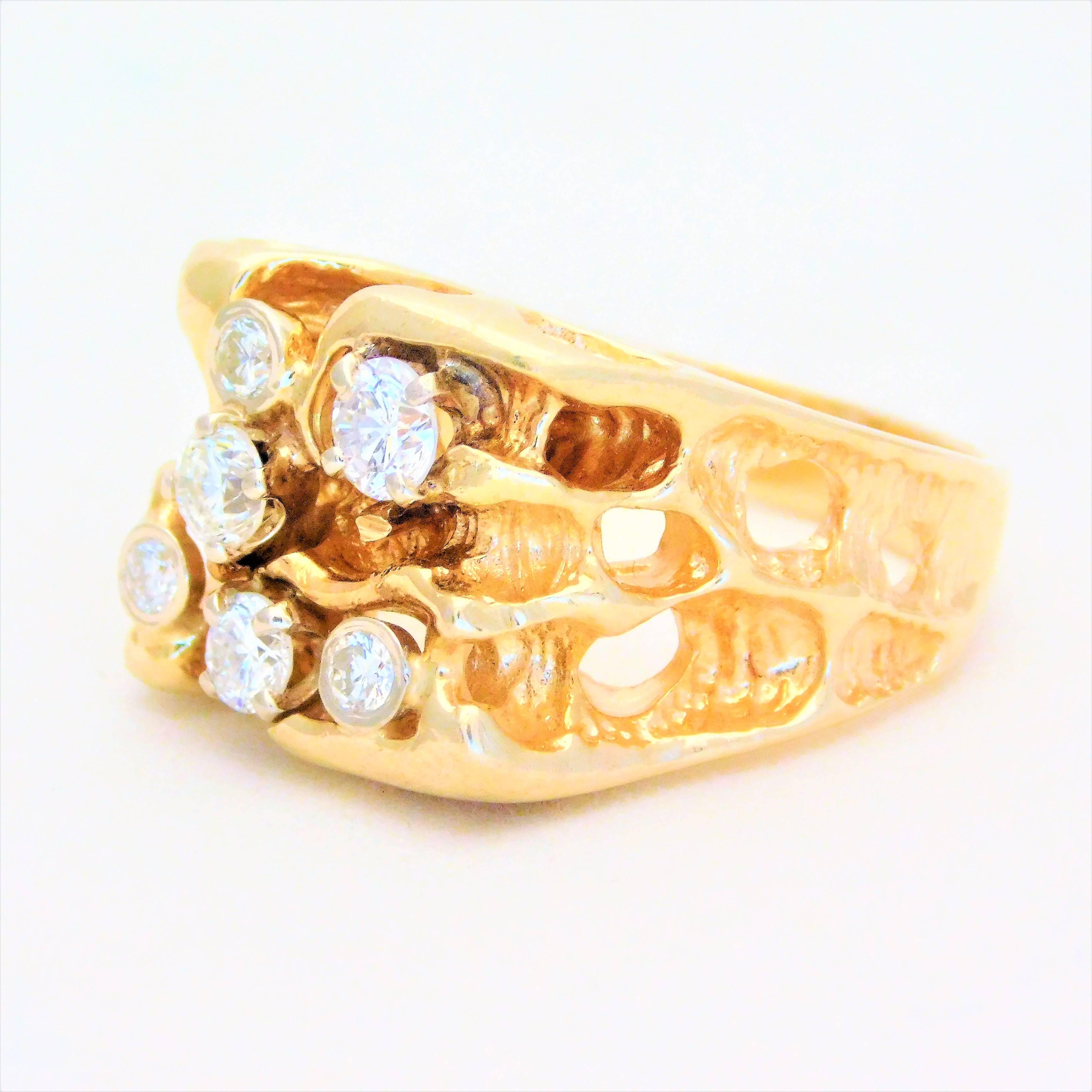 Gents 14 Karat Yellow Gold Ring with Diamonds For Sale 4