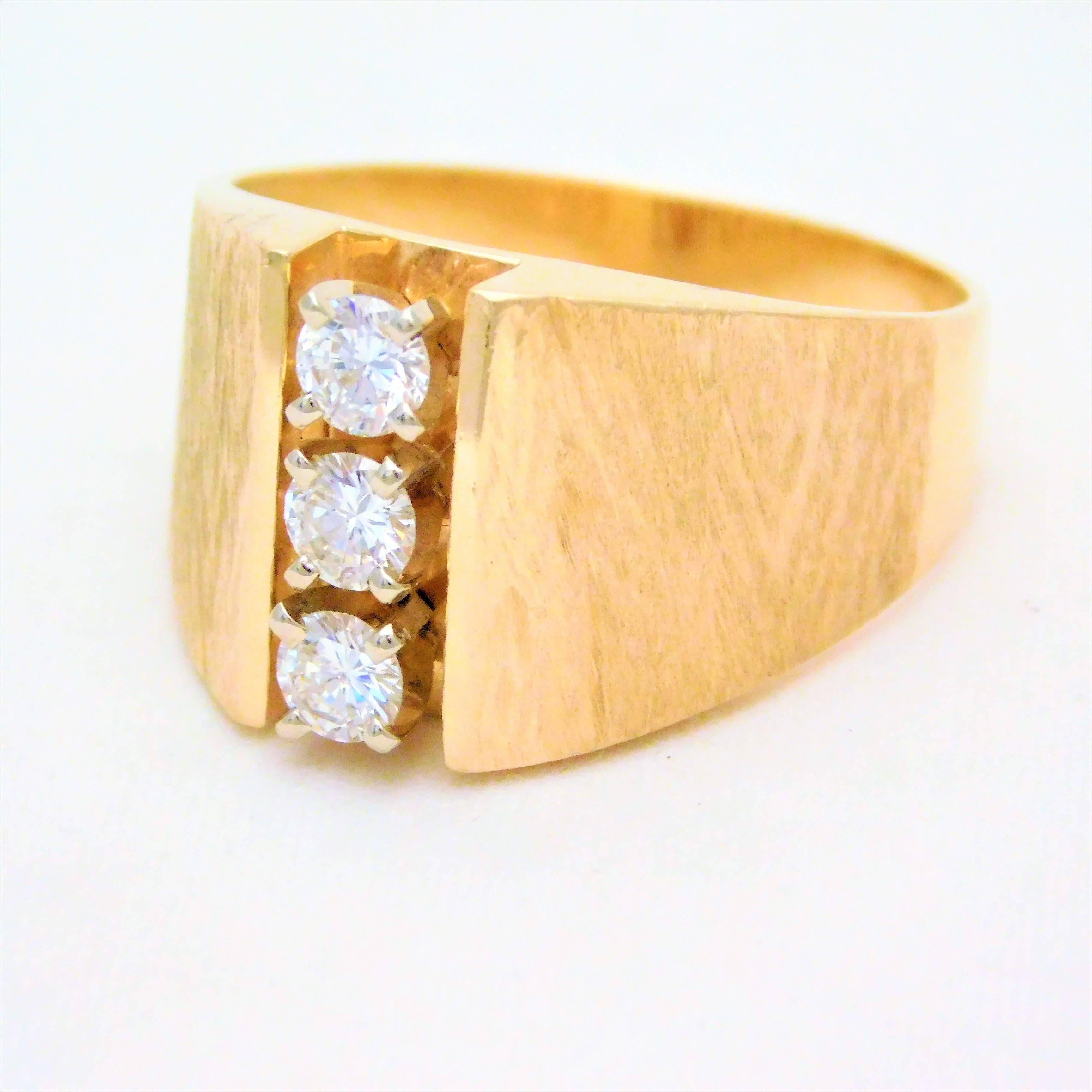 Damascene Finish Diamond Gold Cocktail Ring In Excellent Condition In Metairie, LA