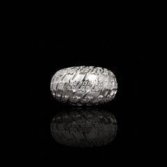 18 Karat Gold and Diamonds Ring Signed Dior with 2 Carat Diamonds