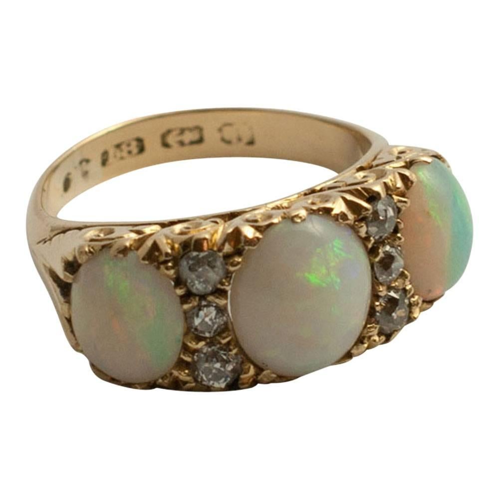 Antique Victorian Opal Diamond Gold Ring In Excellent Condition In ALTRINCHAM, GB