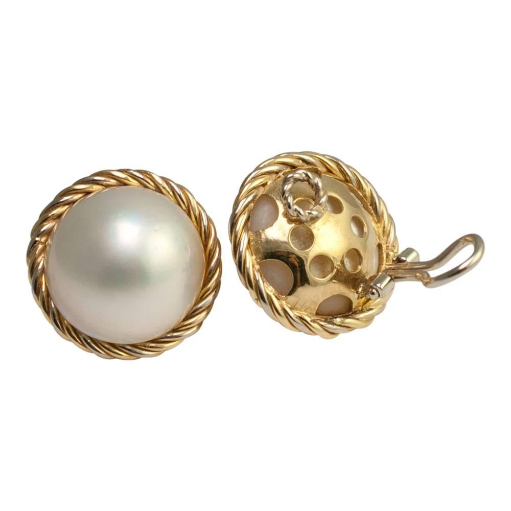 Mabé Pearl Gold Clip-On Earrings In Excellent Condition In ALTRINCHAM, GB