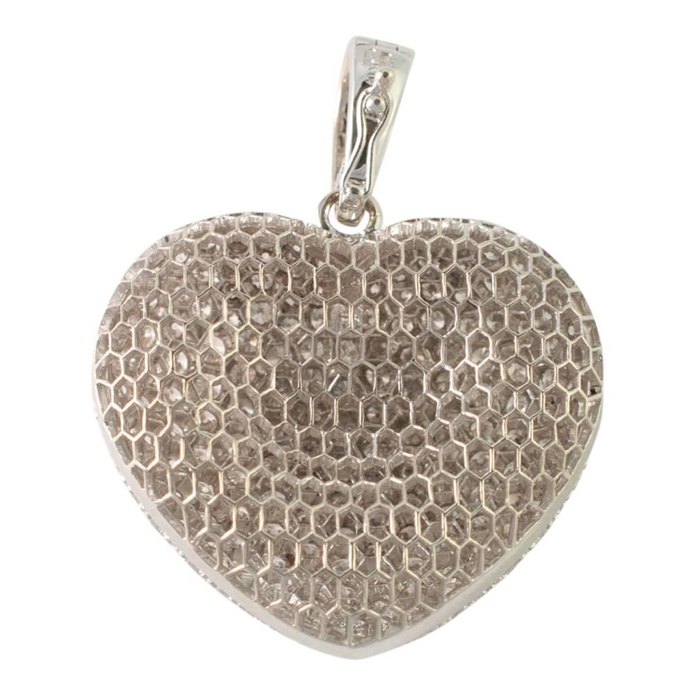 Large Diamond Heart Gold Pendant In Excellent Condition In ALTRINCHAM, GB