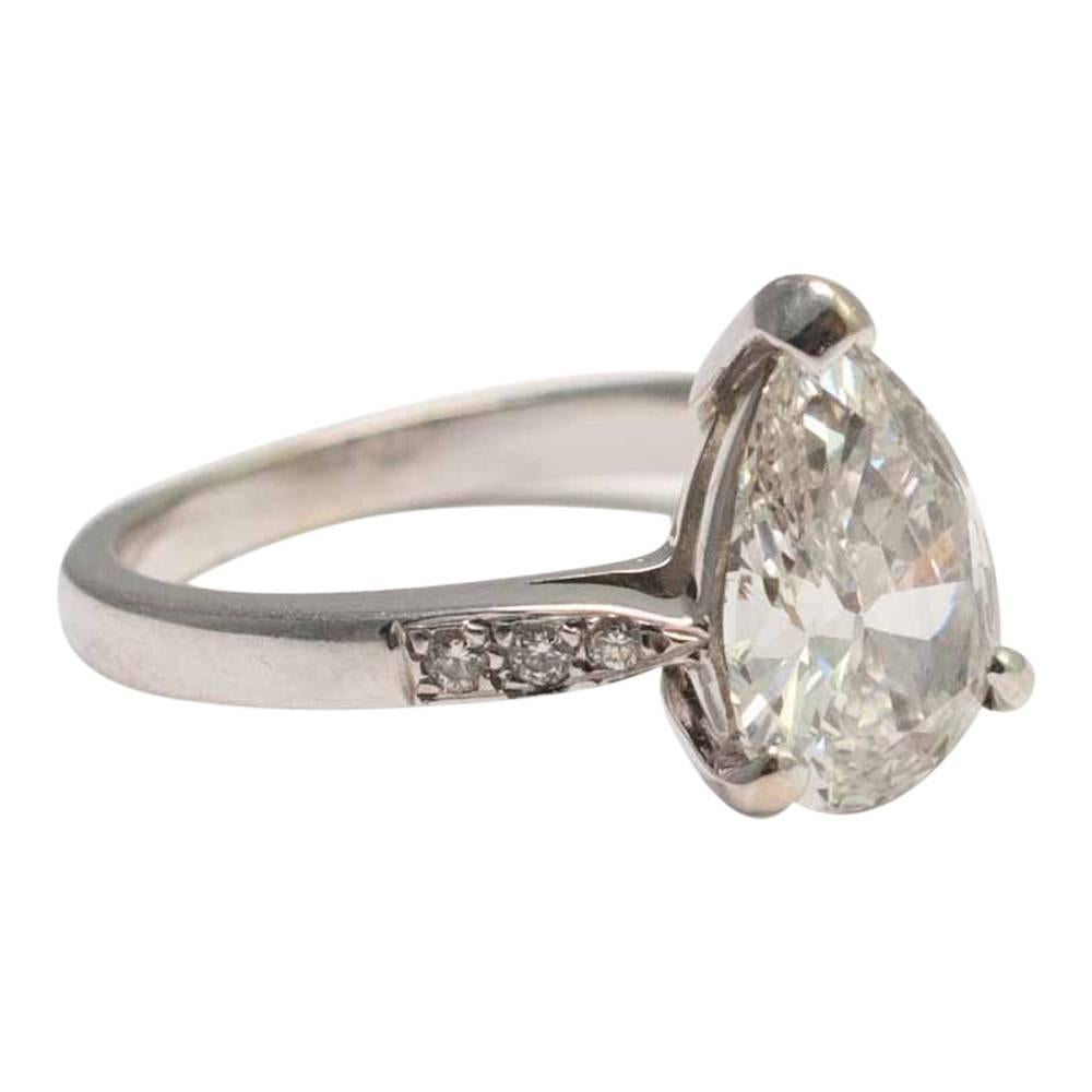 Pear Shaped 2.07 Carat Diamond Solitaire Ring In Excellent Condition For Sale In ALTRINCHAM, GB