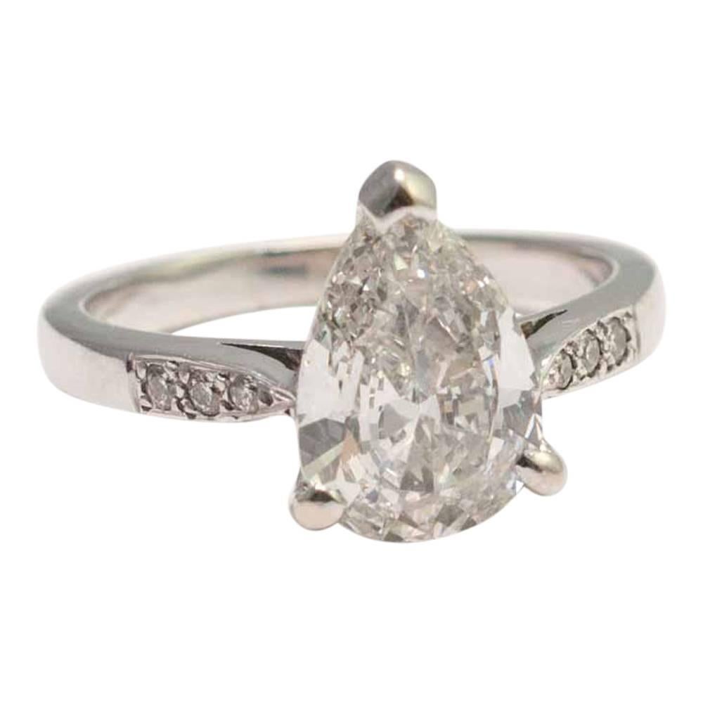 Pear Shaped 2.07 Carat Diamond Solitaire Ring For Sale 2