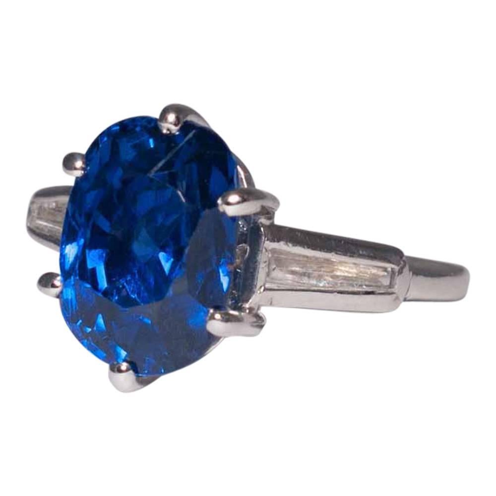 Sapphire, Diamond and Platinum Ring For Sale 2