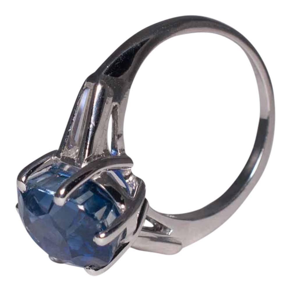Sapphire, Diamond and Platinum Ring For Sale 3