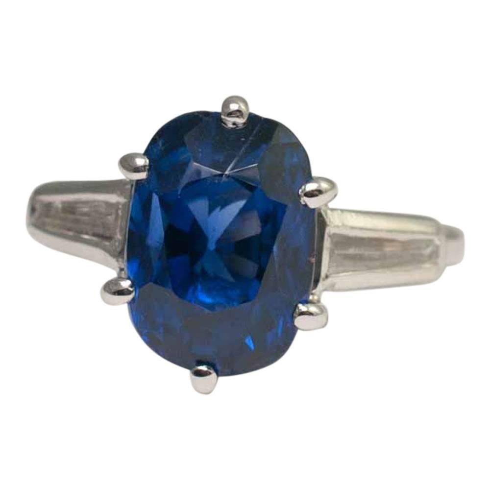 Sapphire, Diamond and Platinum Ring For Sale 4