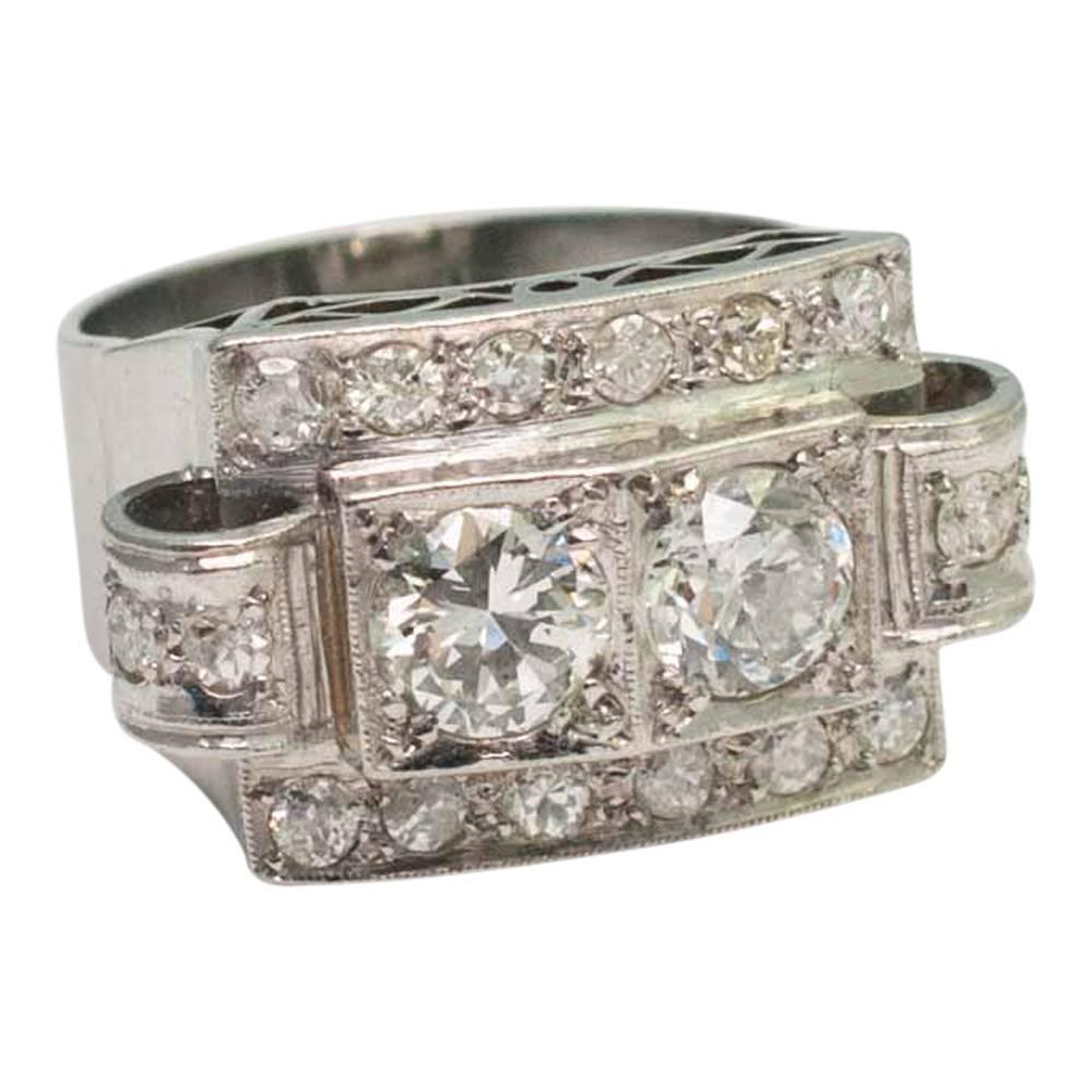 Art Deco Diamond Platinum Ring In Excellent Condition In ALTRINCHAM, GB