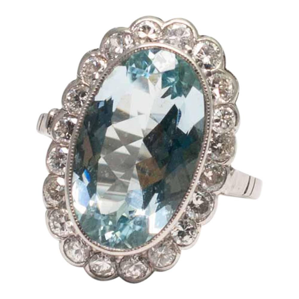 Large Vintage Oval Aquamarine Diamond Platinum Ring In Excellent Condition In ALTRINCHAM, GB