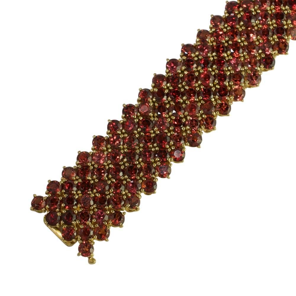 Spessartite Garnet and 18 Carat Gold Bracelet In Excellent Condition In ALTRINCHAM, GB
