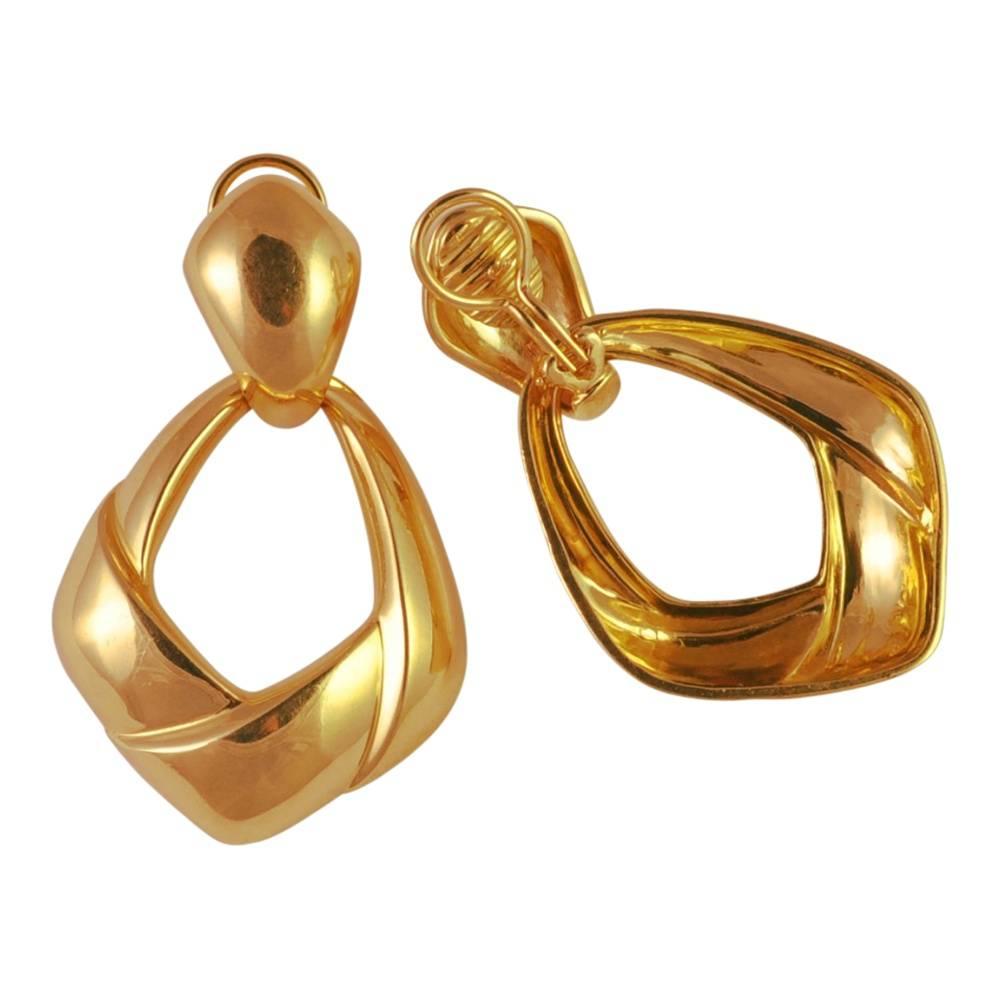 Tiffany & Co. 18 Carat Gold Earrings In Excellent Condition For Sale In ALTRINCHAM, GB