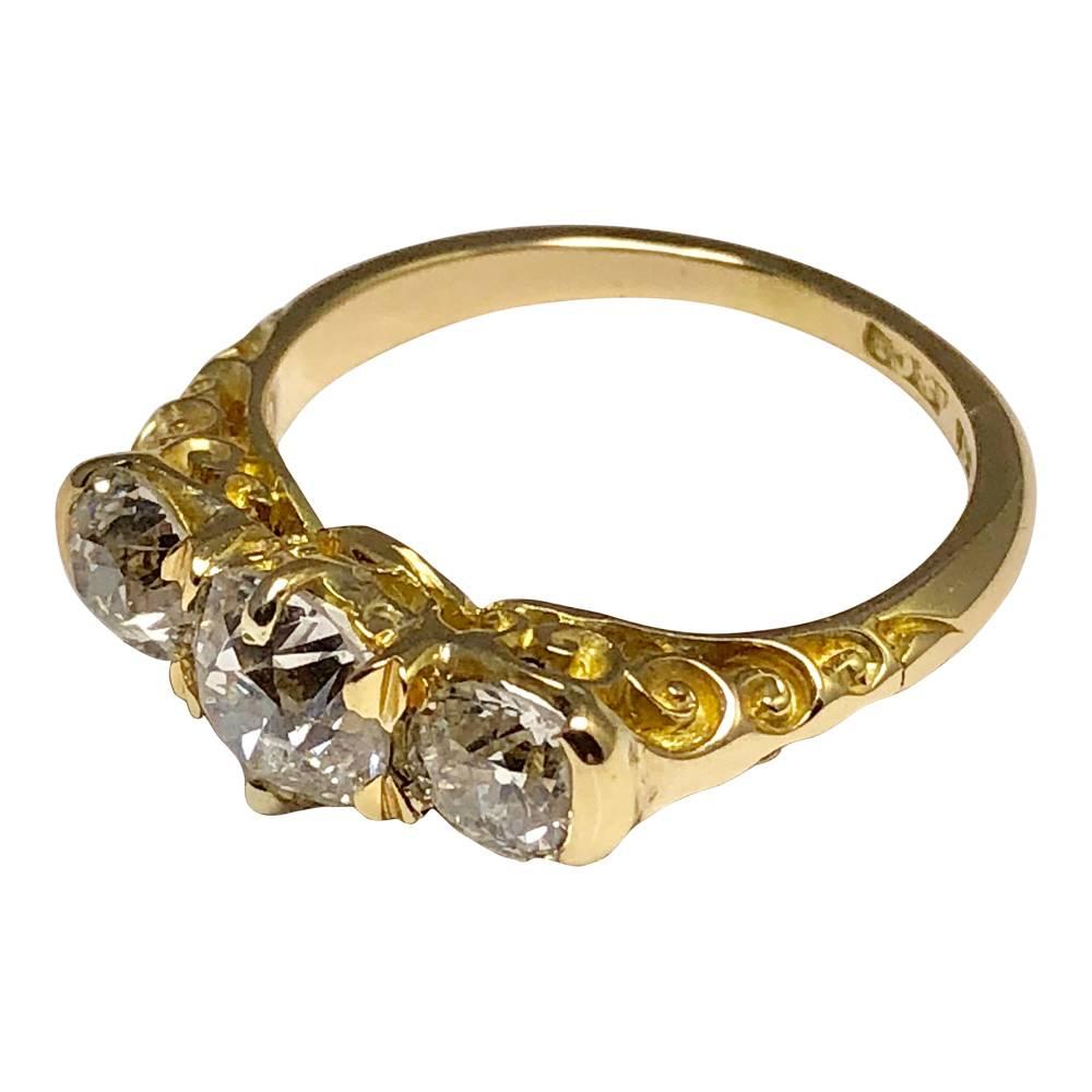 Victorian Diamond Trilogy Ring in 18 Carat Gold In Excellent Condition In ALTRINCHAM, GB