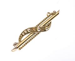 Victorian 15 Carat Gold Bar Brooch