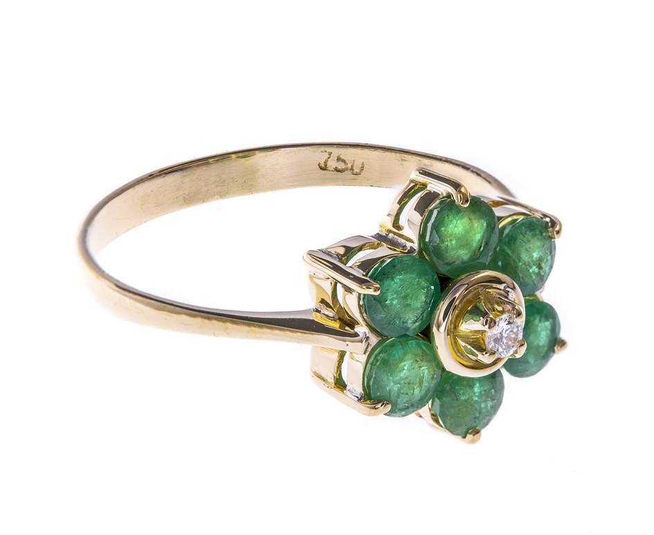 Retro Gold 0.72 Carat Emerald Flower Ring