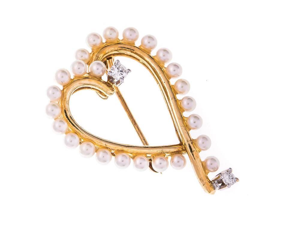 1980 9 Carat Gold Seed Pearl and Diamond Heart Shape Open Brooch In Good Condition In Birmingham, GB